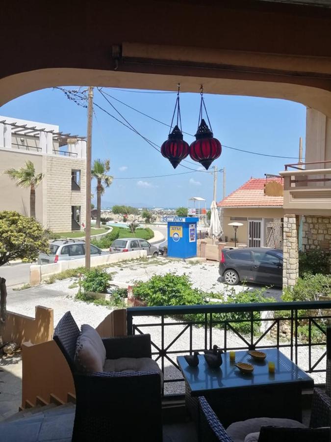 פלטניאס Villa Eleni Seaside Apartments מראה חיצוני תמונה
