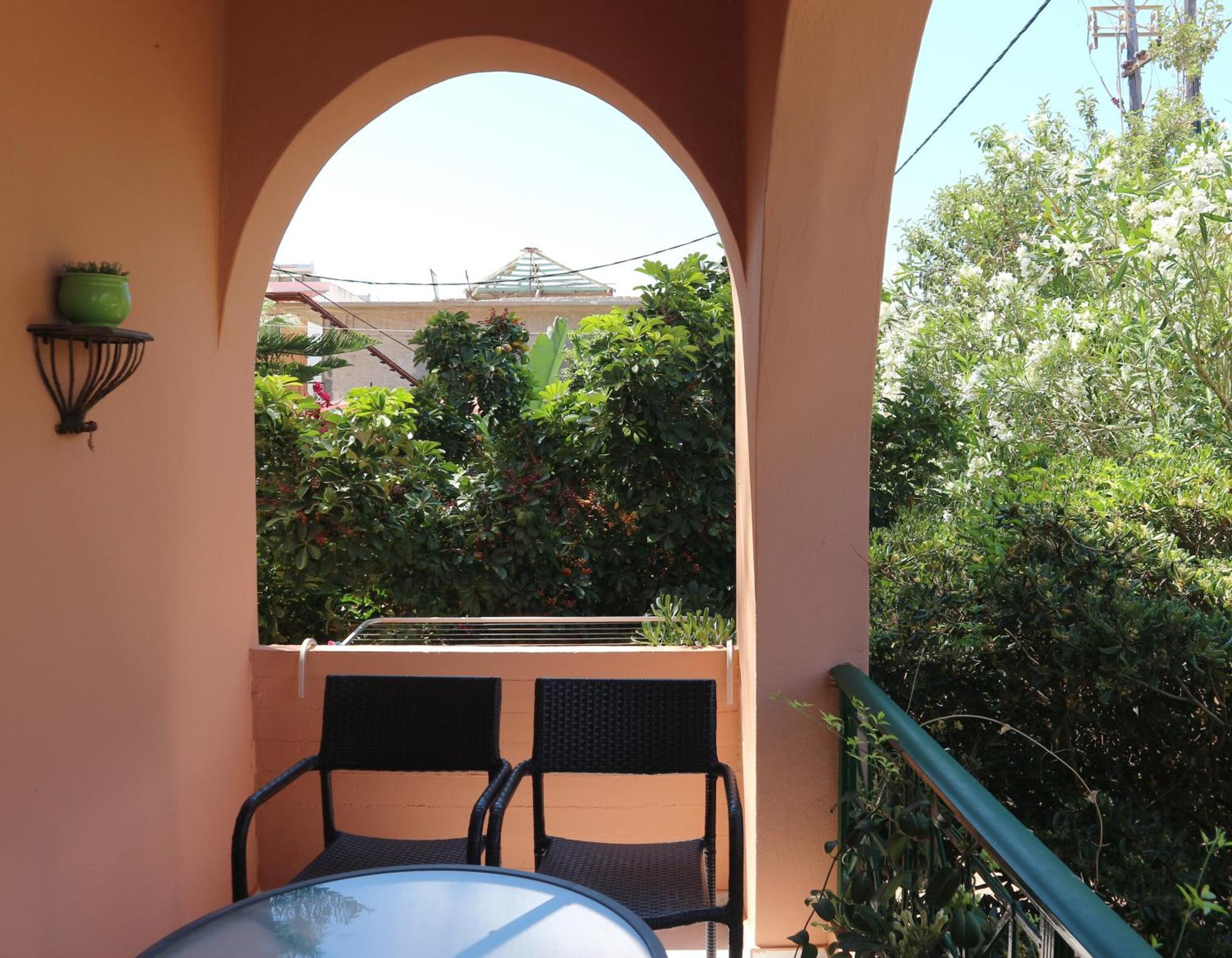 פלטניאס Villa Eleni Seaside Apartments חדר תמונה