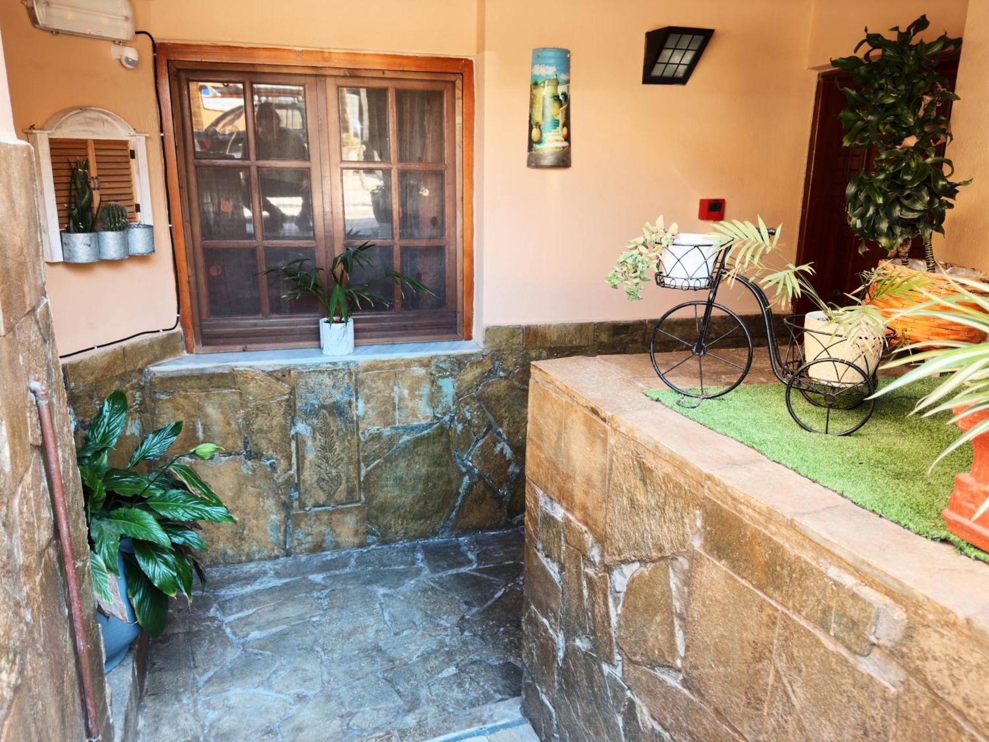 פלטניאס Villa Eleni Seaside Apartments מראה חיצוני תמונה