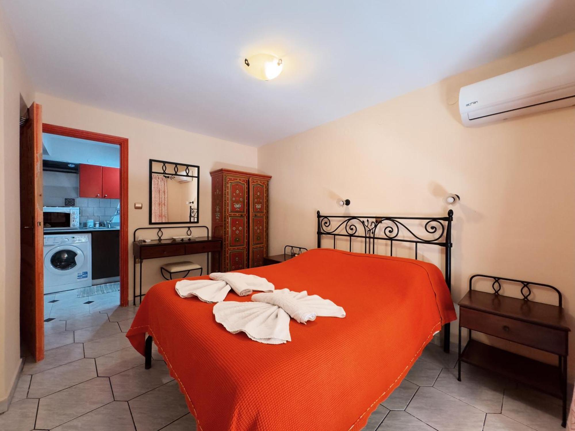 פלטניאס Villa Eleni Seaside Apartments מראה חיצוני תמונה