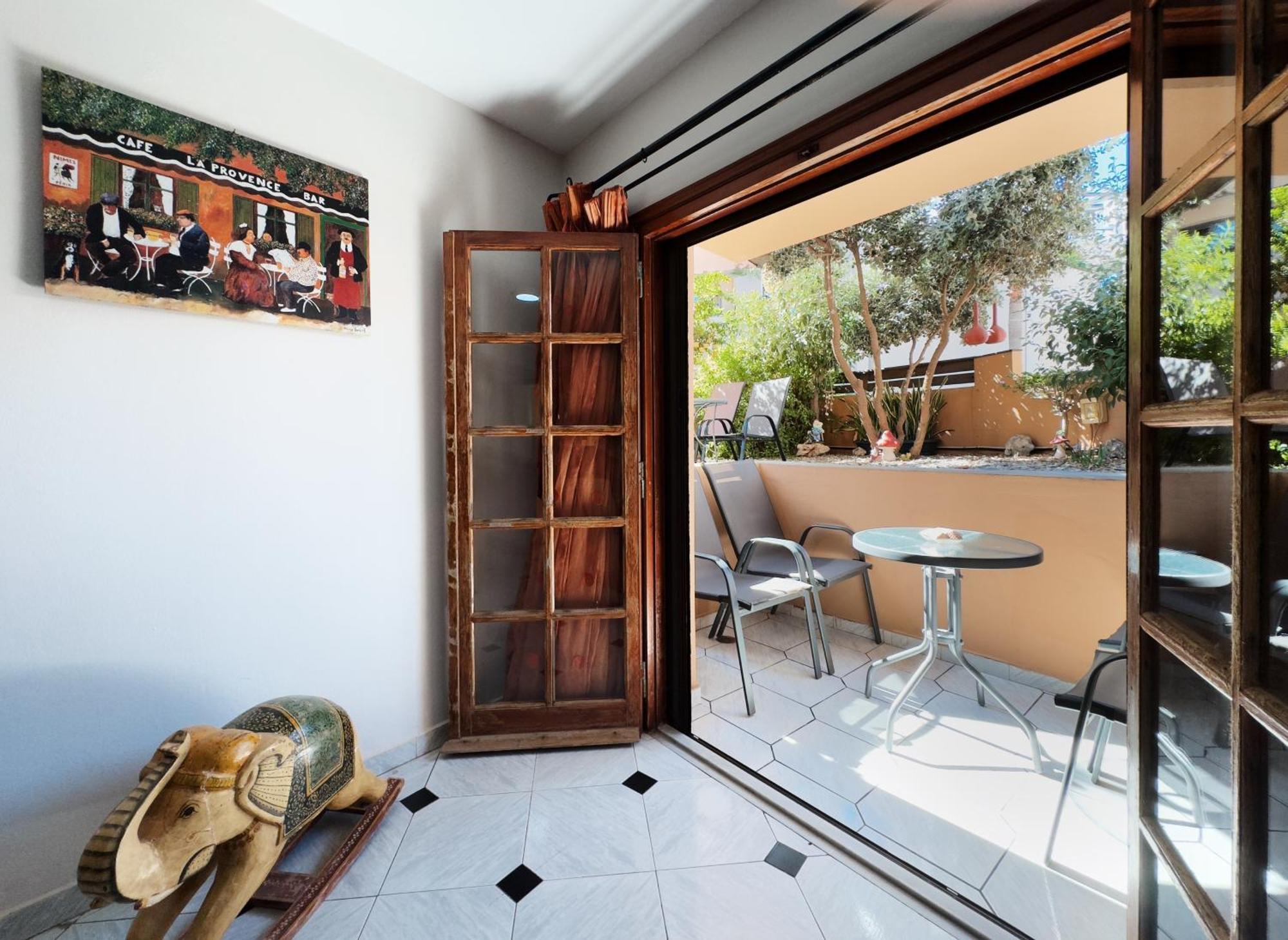 פלטניאס Villa Eleni Seaside Apartments מראה חיצוני תמונה