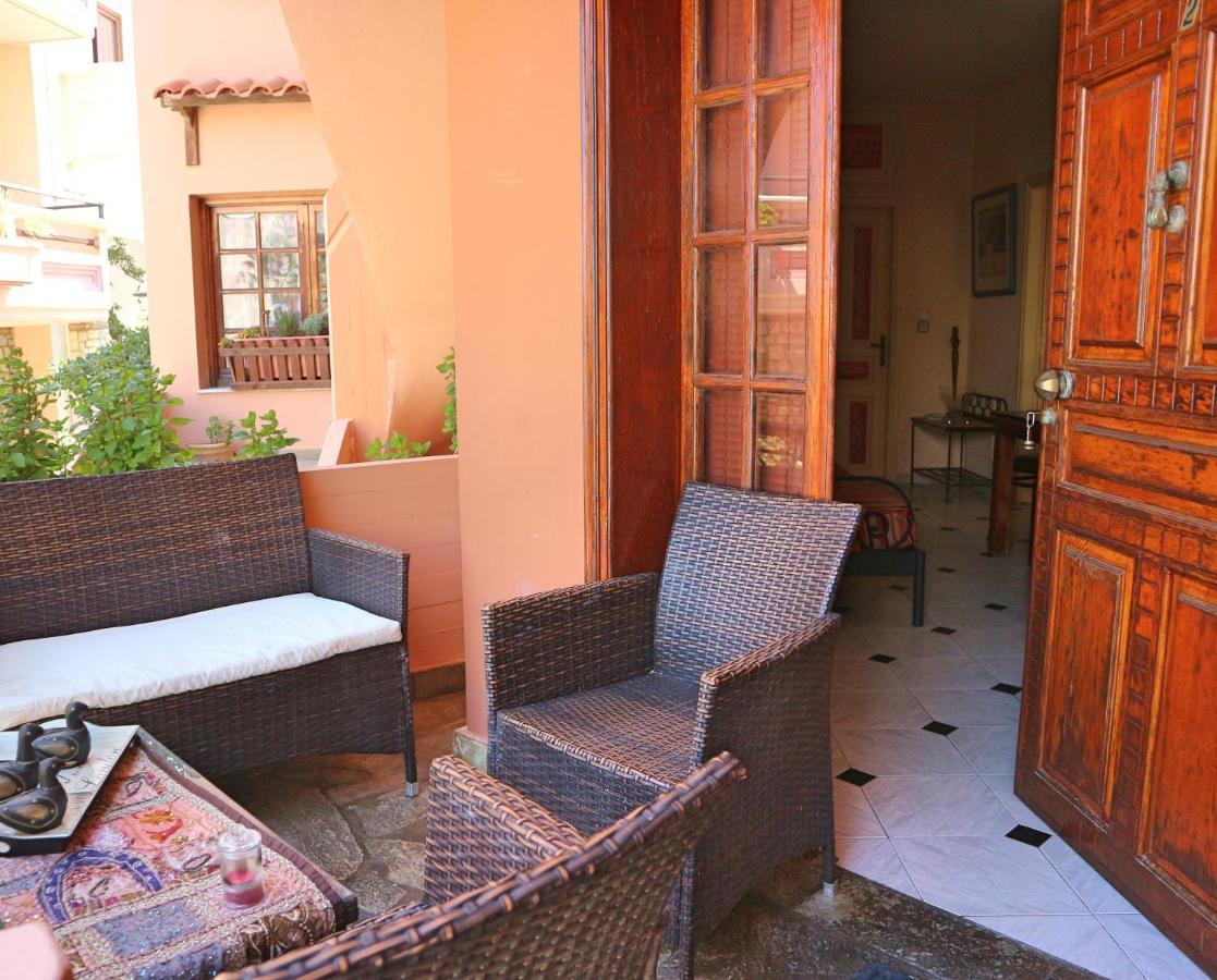 פלטניאס Villa Eleni Seaside Apartments מראה חיצוני תמונה