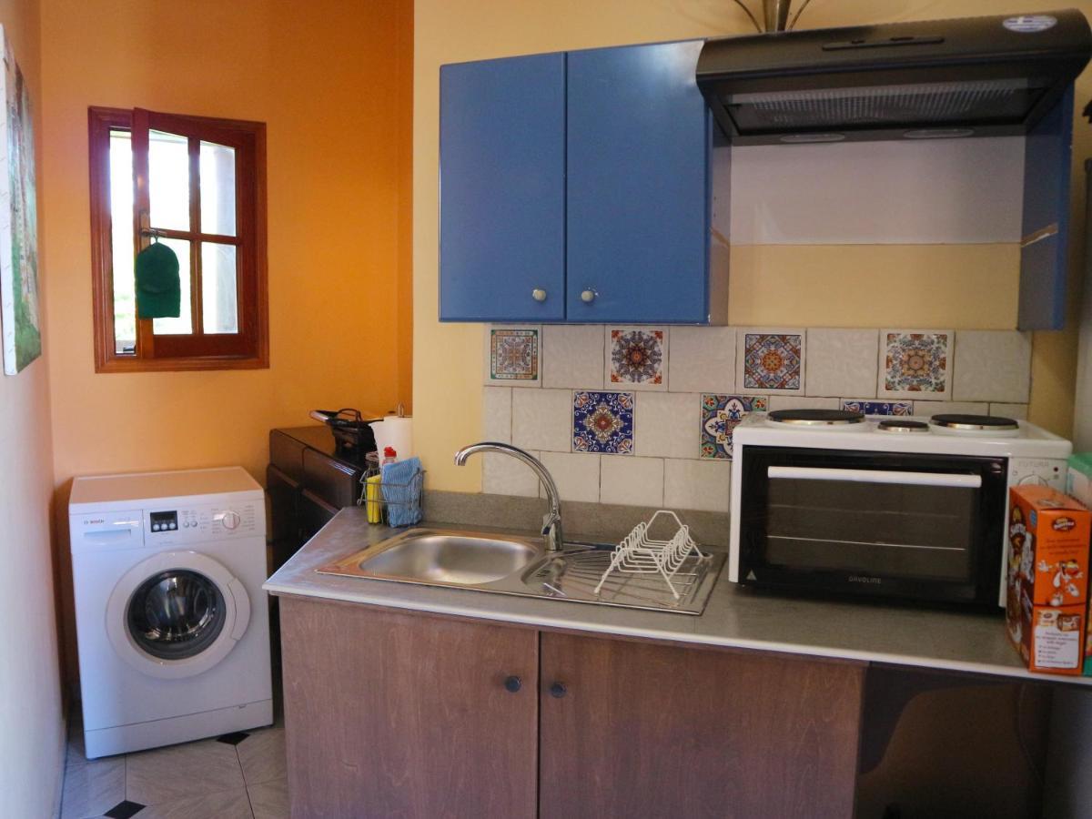 פלטניאס Villa Eleni Seaside Apartments מראה חיצוני תמונה